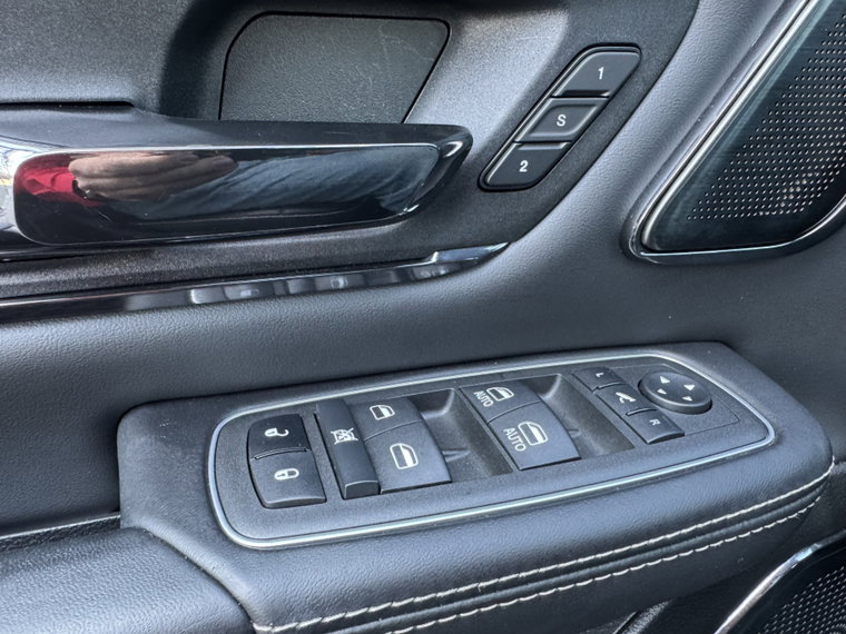 Vehicle Image 24