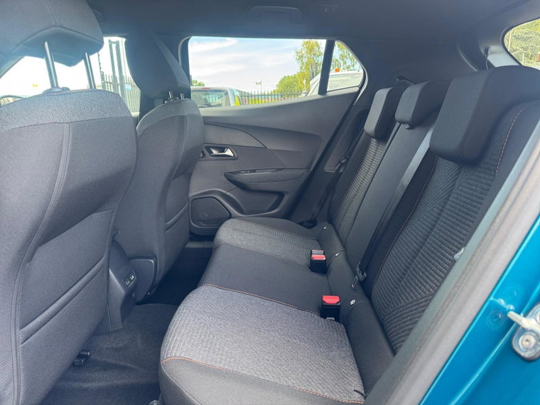 Vehicle Image 22