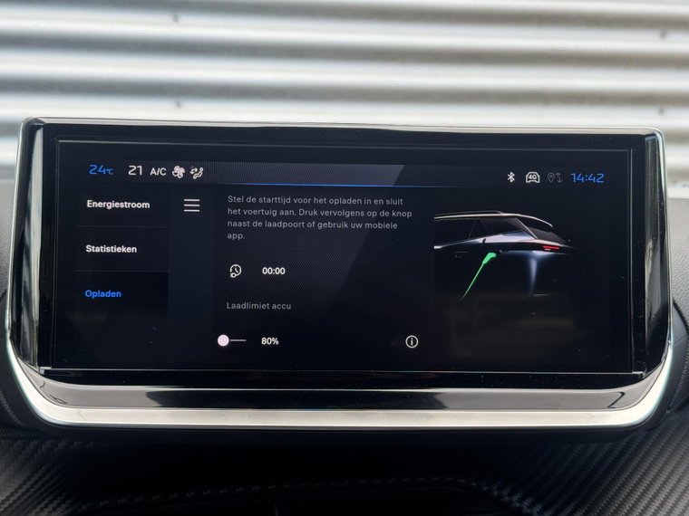 Vehicle Image 38