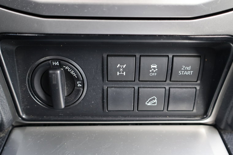 Vehicle Image 30