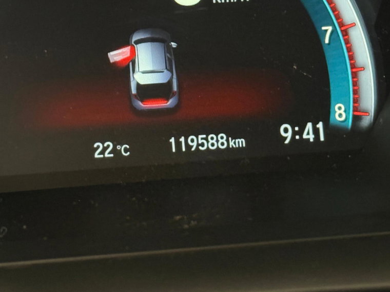 Vehicle Image 16