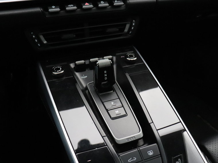 Vehicle Image 26