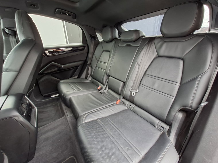 Vehicle Image 35
