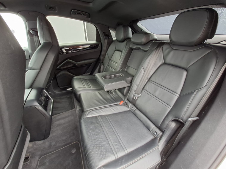 Vehicle Image 60