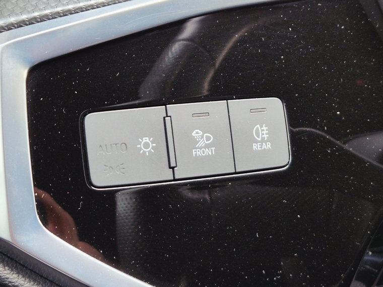 Vehicle Image 40