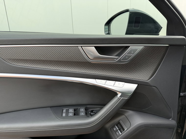 Vehicle Image 48