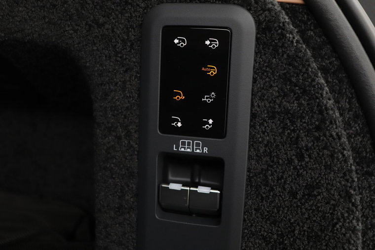 Vehicle Image 58