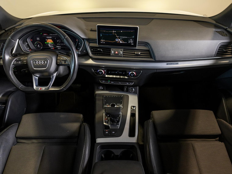 Vehicle Image 45
