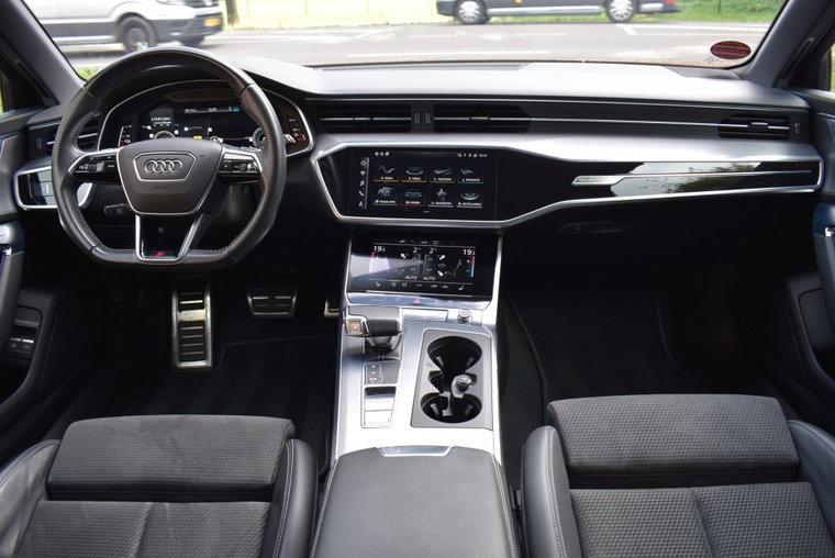 Vehicle Image 22
