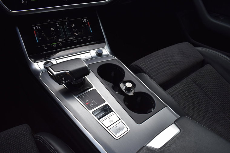 Vehicle Image 33