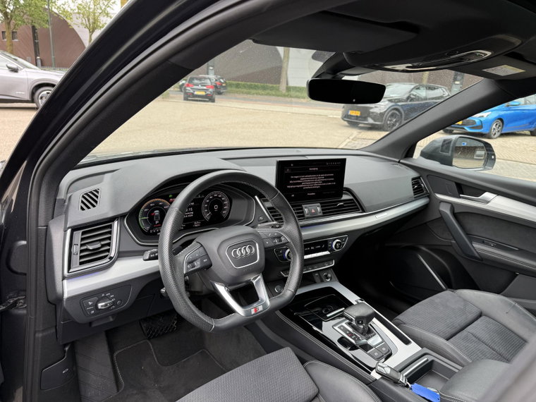Vehicle Image 19