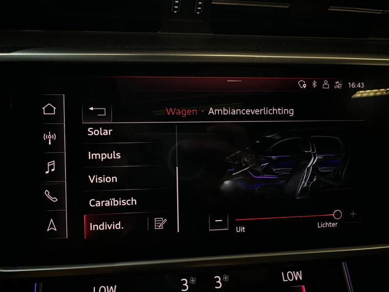 Vehicle Image 25