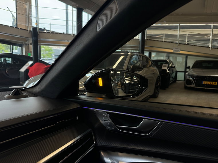 Vehicle Image 28