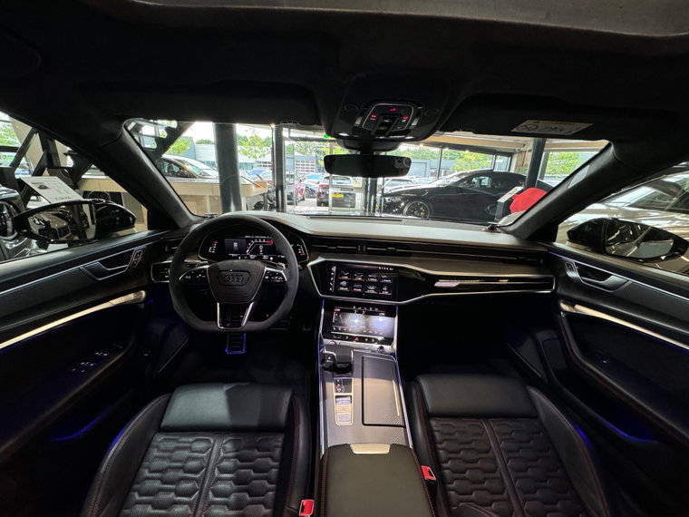 Vehicle Image 36