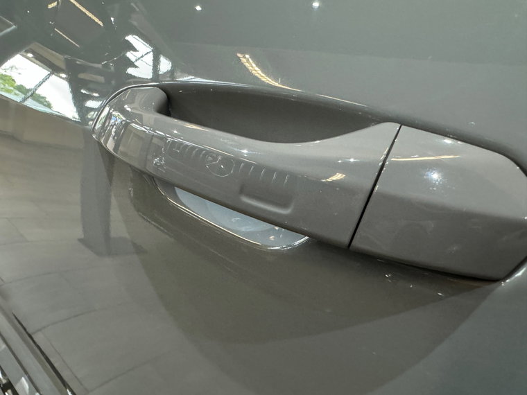 Vehicle Image 39