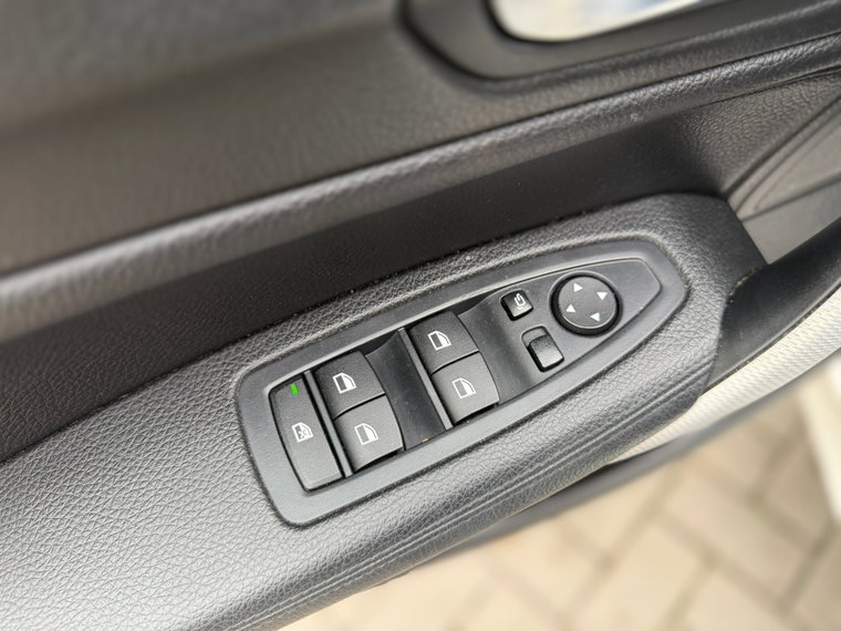 Vehicle Image 40