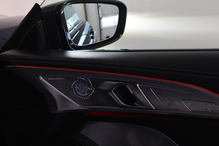 Vehicle Image 30