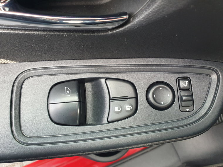 Vehicle Image 38