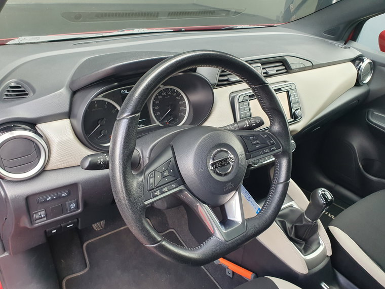 Vehicle Image 40