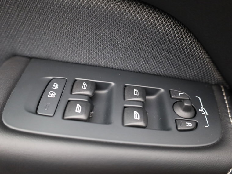 Vehicle Image 45