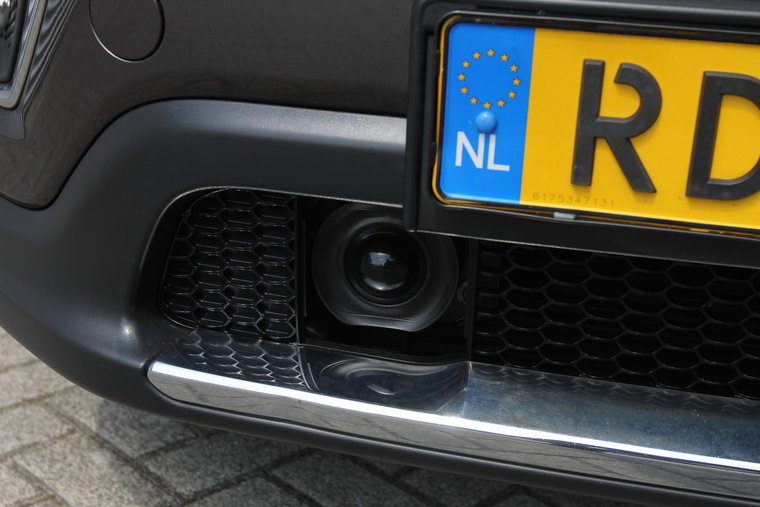 Vehicle Image 11