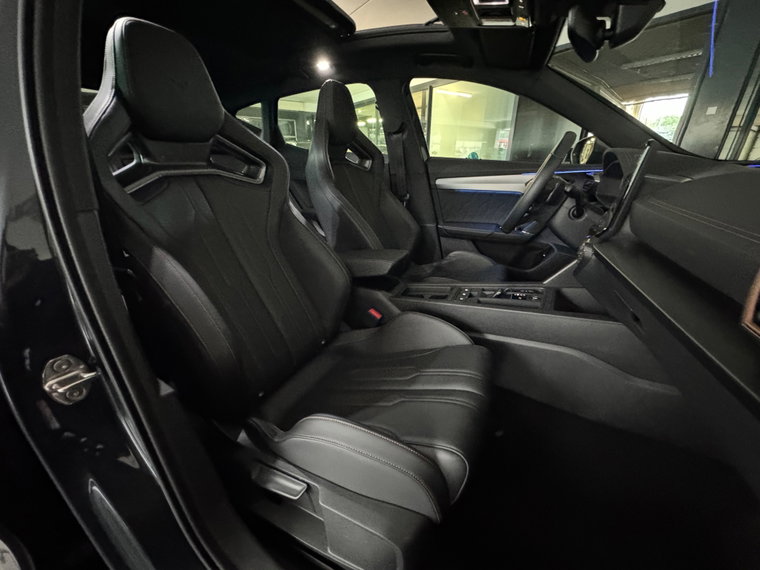 Vehicle Image 37