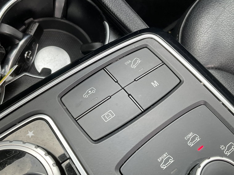 Vehicle Image 24