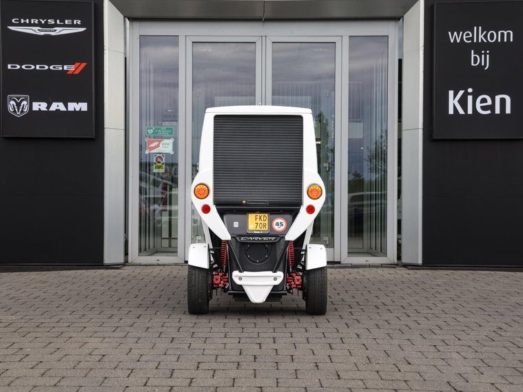 Vehicle Image 16