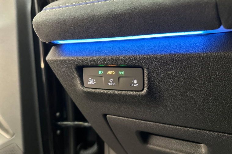Vehicle Image 19