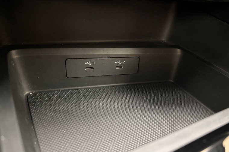 Vehicle Image 31