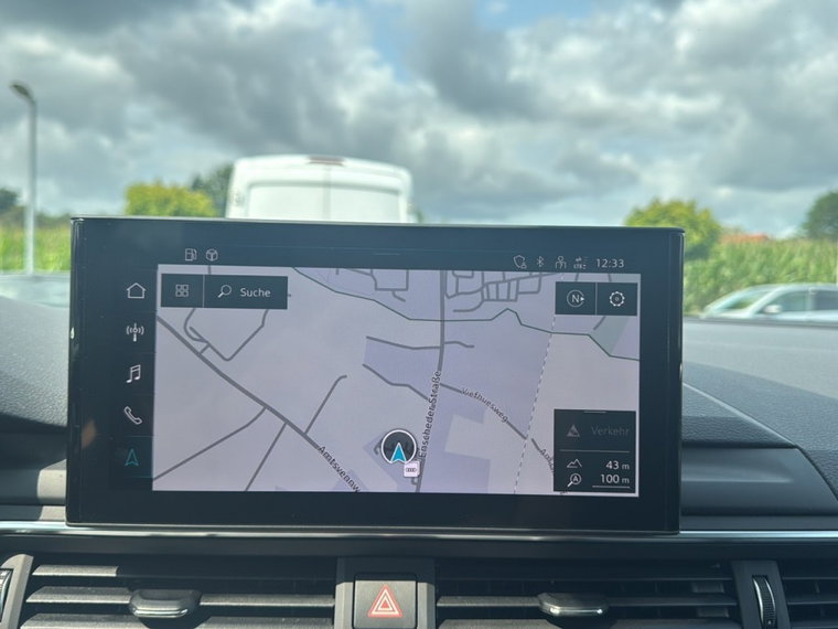 Vehicle Image 21
