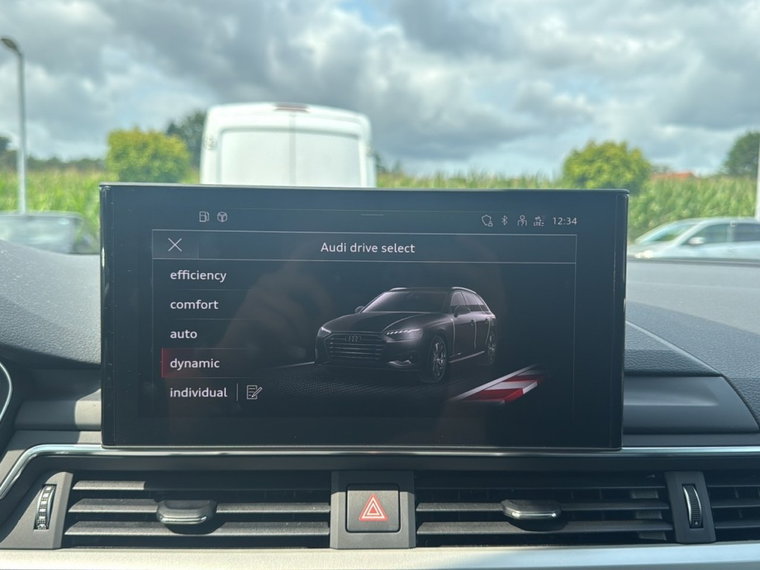 Vehicle Image 23