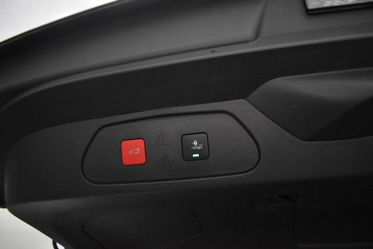 Vehicle Image 38