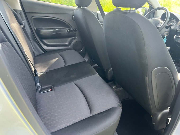 Vehicle Image 22