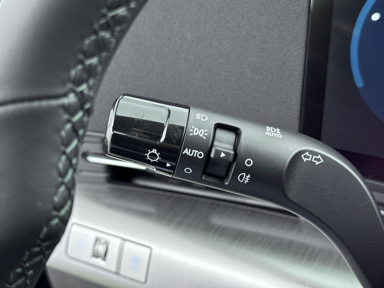Vehicle Image 24