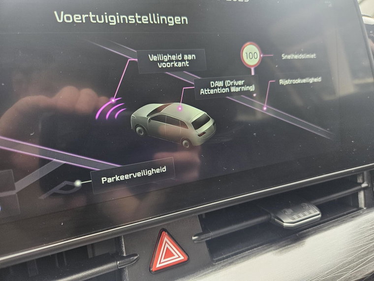 Vehicle Image 33