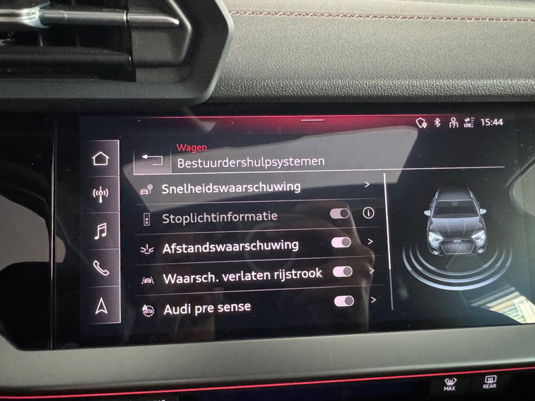 Vehicle Image 30