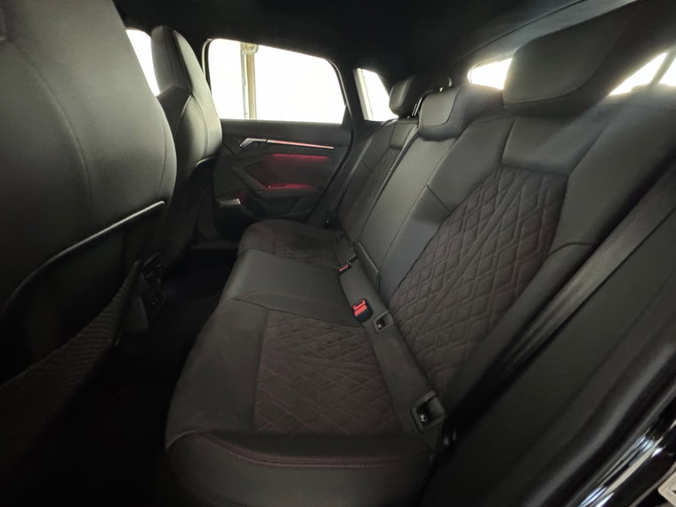 Vehicle Image 35