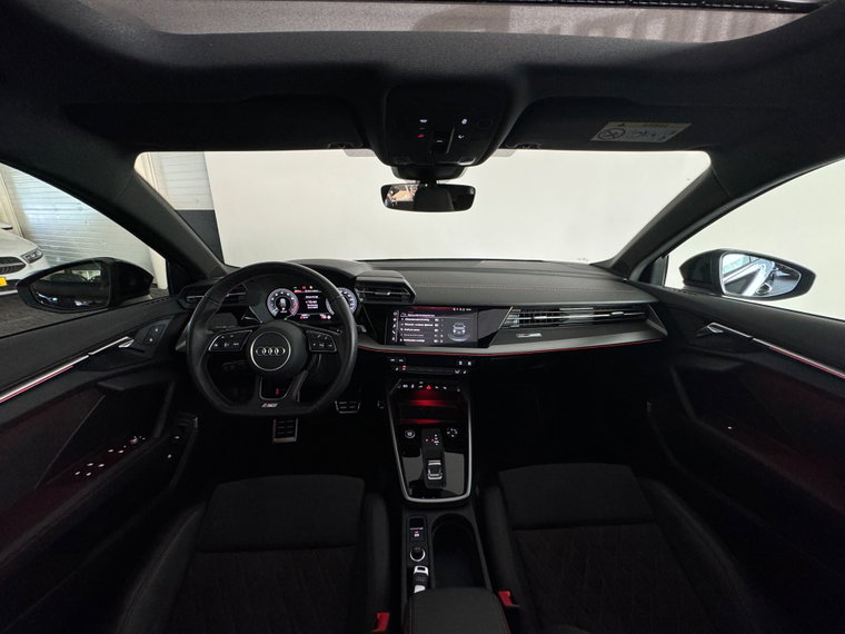 Vehicle Image 36