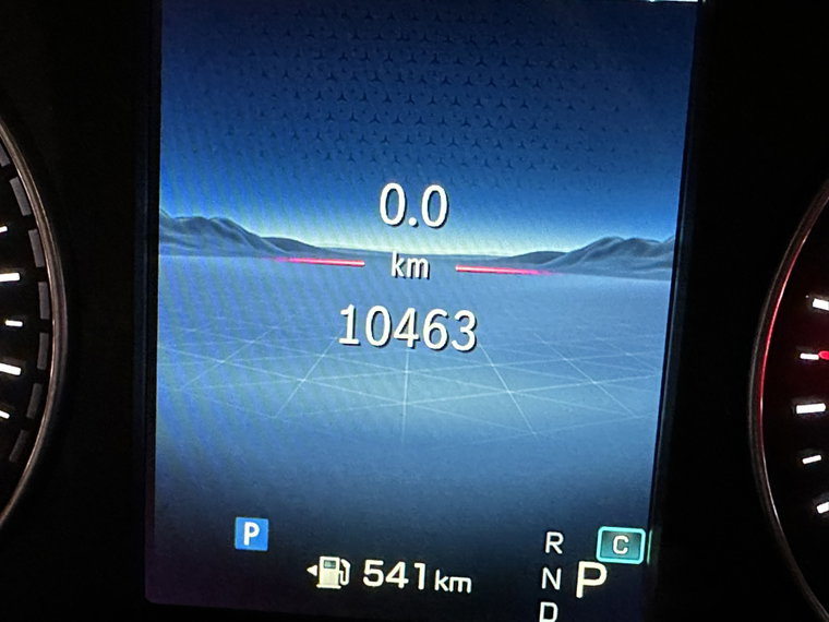 Vehicle Image 25