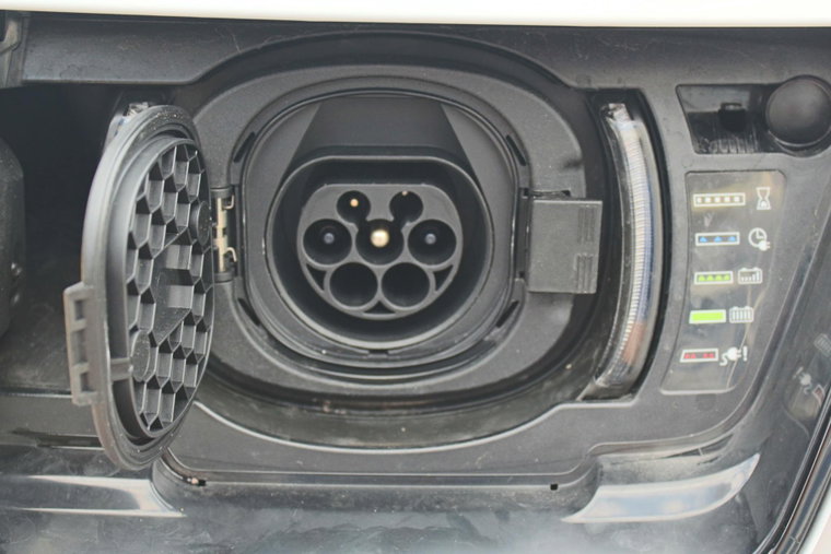 Vehicle Image 22