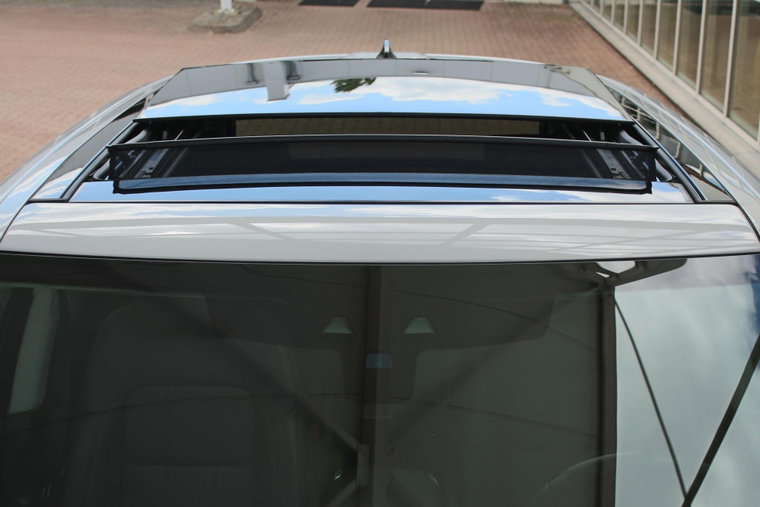 Vehicle Image 37