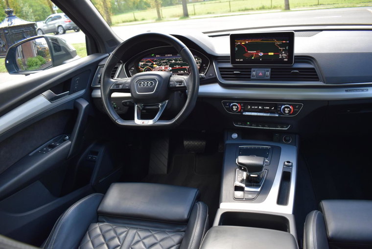 Vehicle Image 18