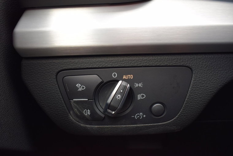 Vehicle Image 27