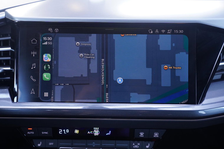 Vehicle Image 38