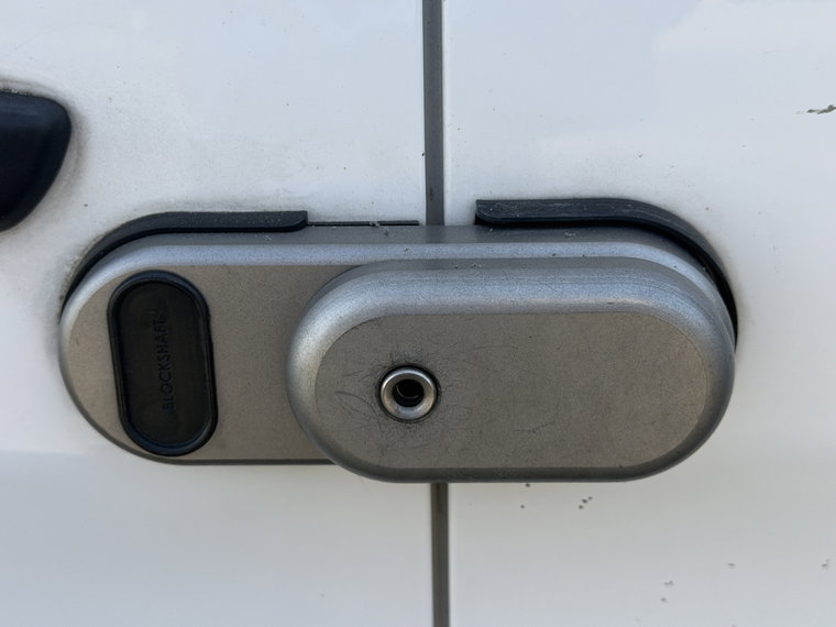 Vehicle Image 23