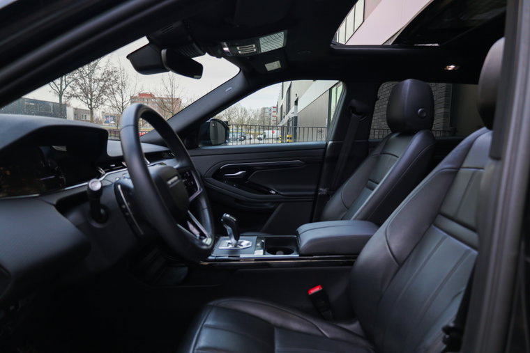 Vehicle Image 19