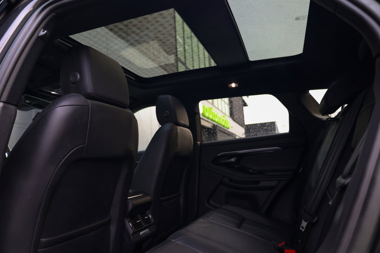 Vehicle Image 37