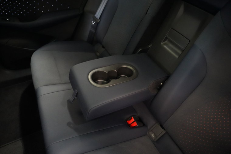 Vehicle Image 30