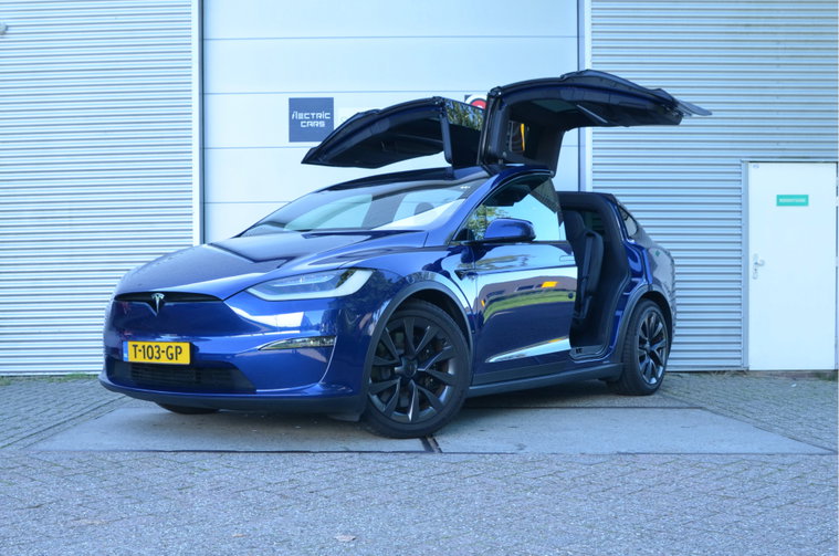 Vehicle Image 6